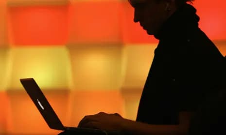 Hackers Exploit Millions de Navegadores com Extensões Maliciosas