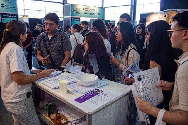 Elon Musk Define Cronograma para Lançamento Rápido de Processadores de IA