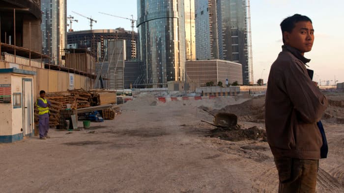 Xangai Investe US$10 Bilhões para Impulsionar Indústrias de Tecnologia em Meio à Corrida