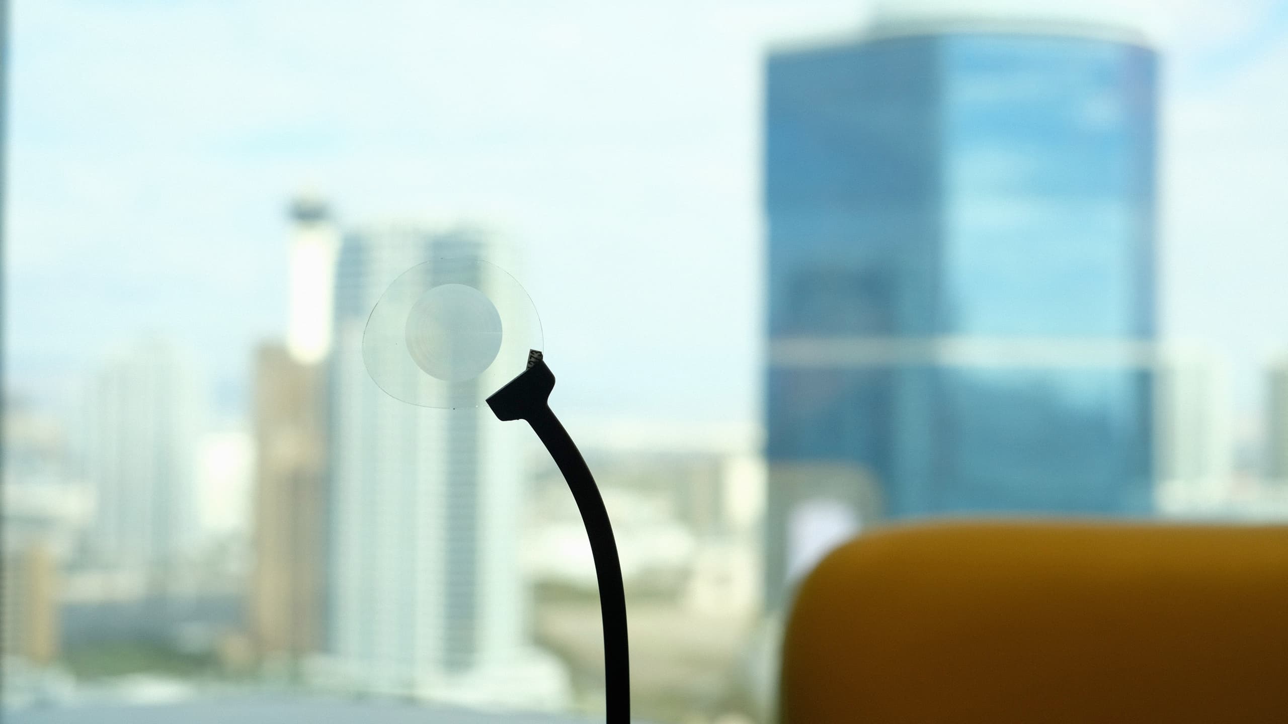 IXI Revela Lentes Autofocais que Podem Substituir Óculos Multifocais